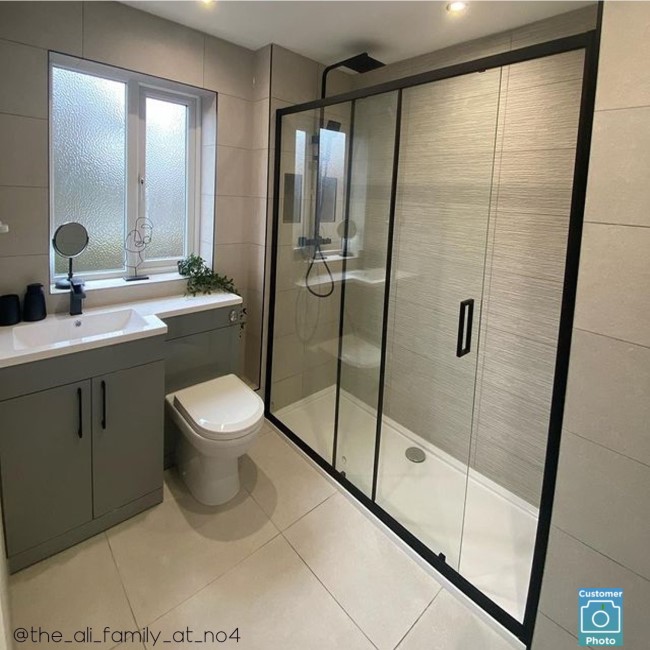 1400mm Black Sliding Shower Door 8mm Glass - Pavo