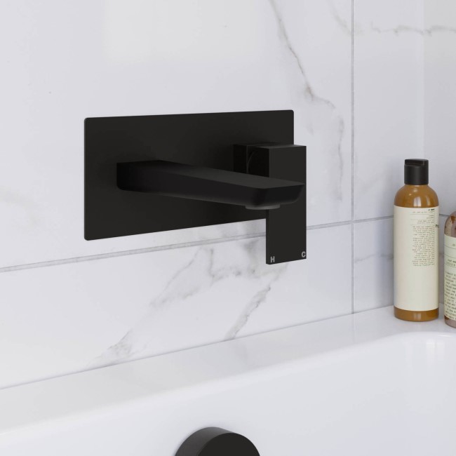 GRADE A1 - Matt Black Wall Mounted Bath Tap - Zana